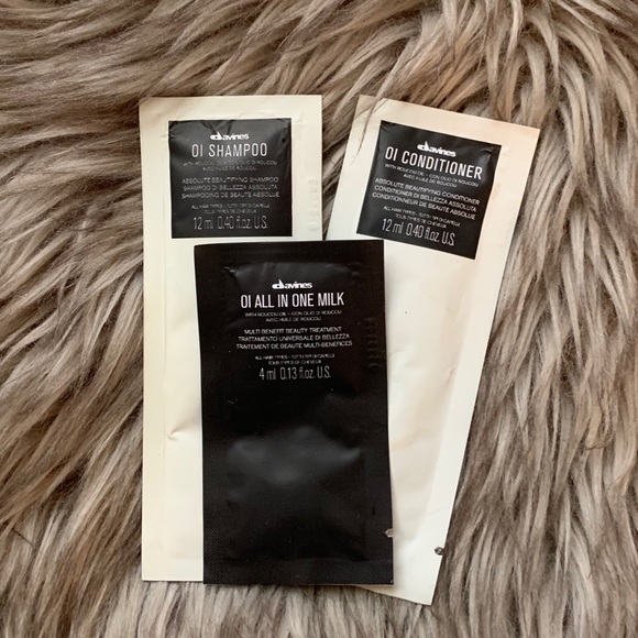 *FREE W ANY ITEM!Shade 220* Bodyography Foundation - Picture 4 of 4